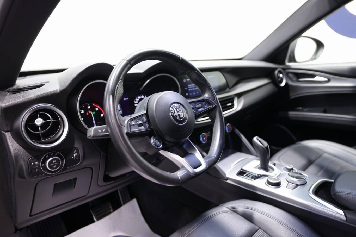 ALFA ROMEO Stelvio 5