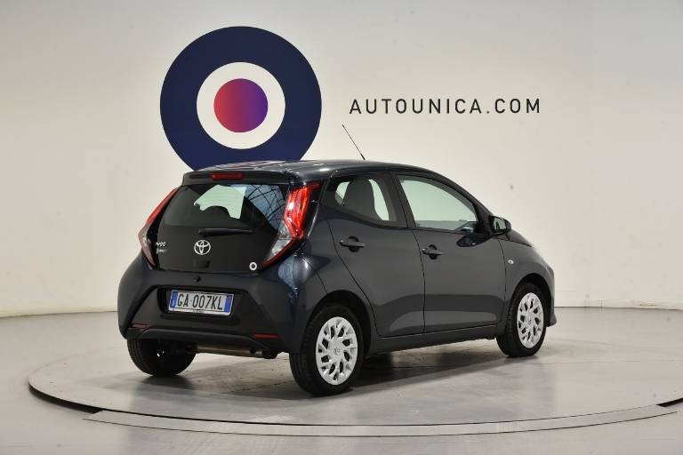 TOYOTA Aygo 30