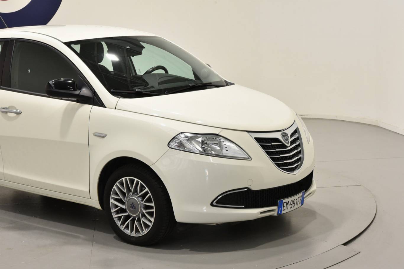 LANCIA Ypsilon 16