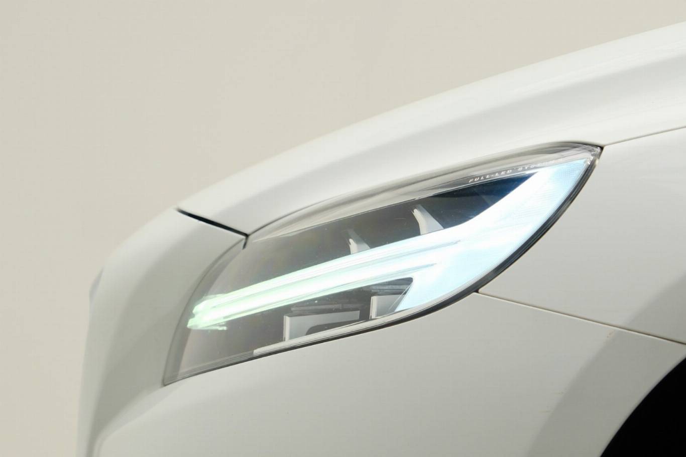 VOLVO V40 Cross Country 20