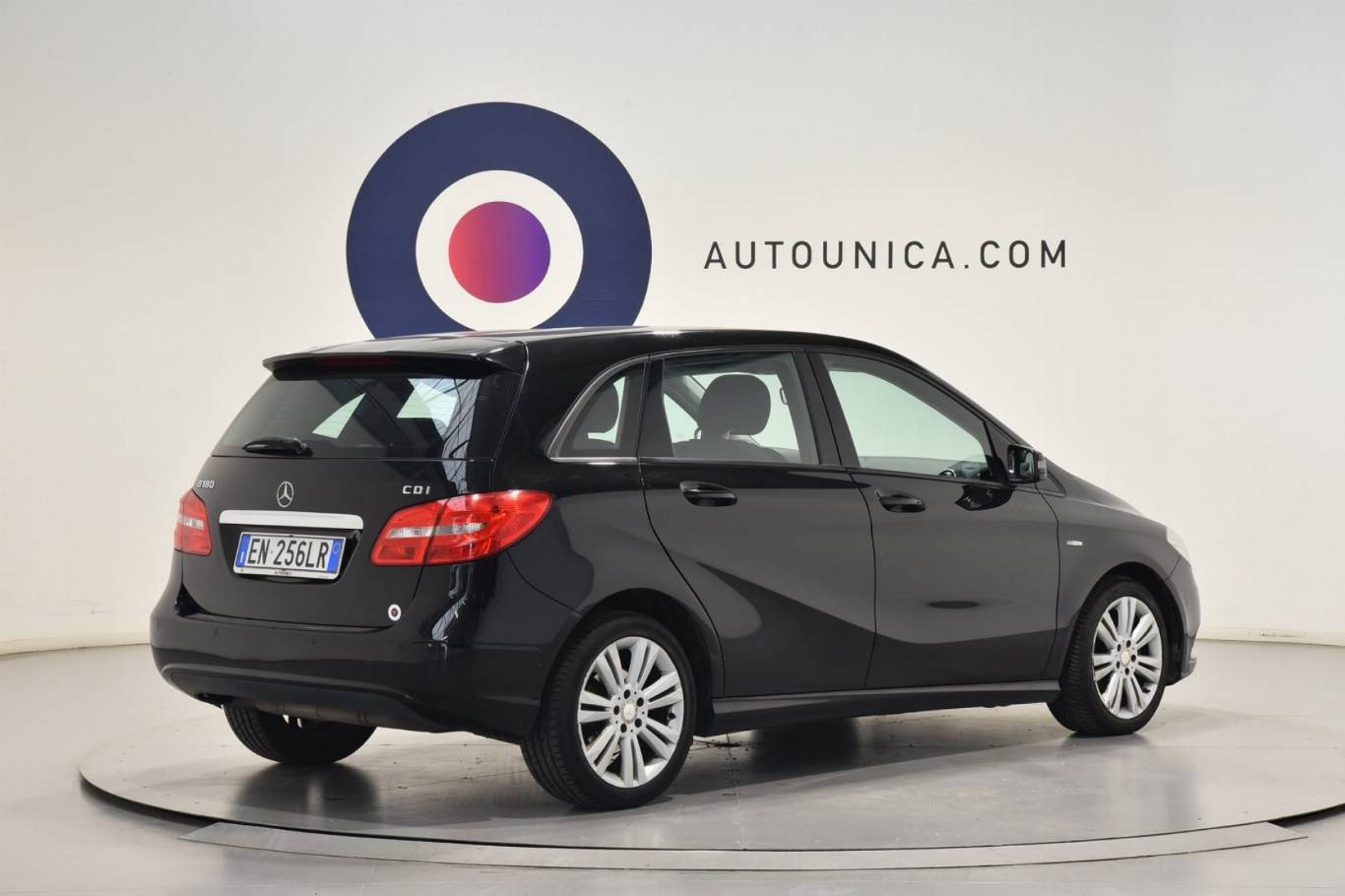 MERCEDES-BENZ B 180 10
