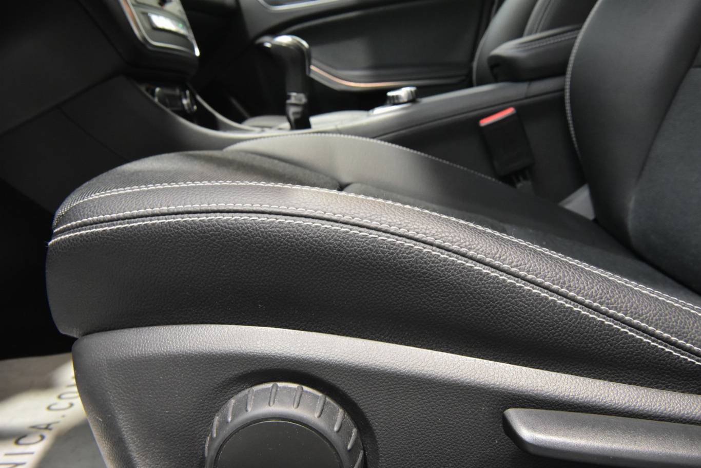 MERCEDES-BENZ A 160 46