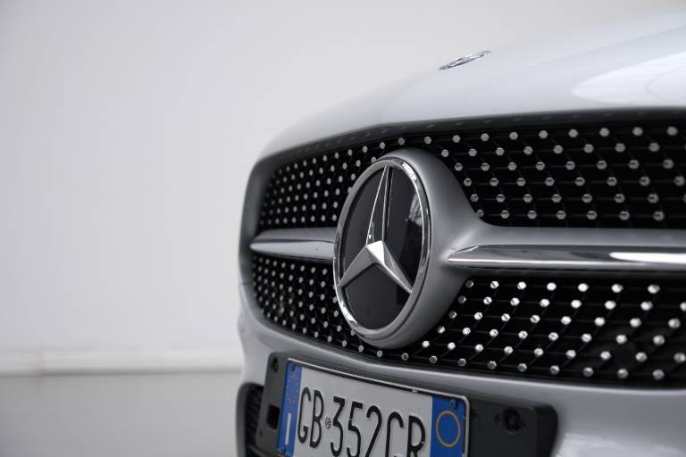 MERCEDES-BENZ A 180 53