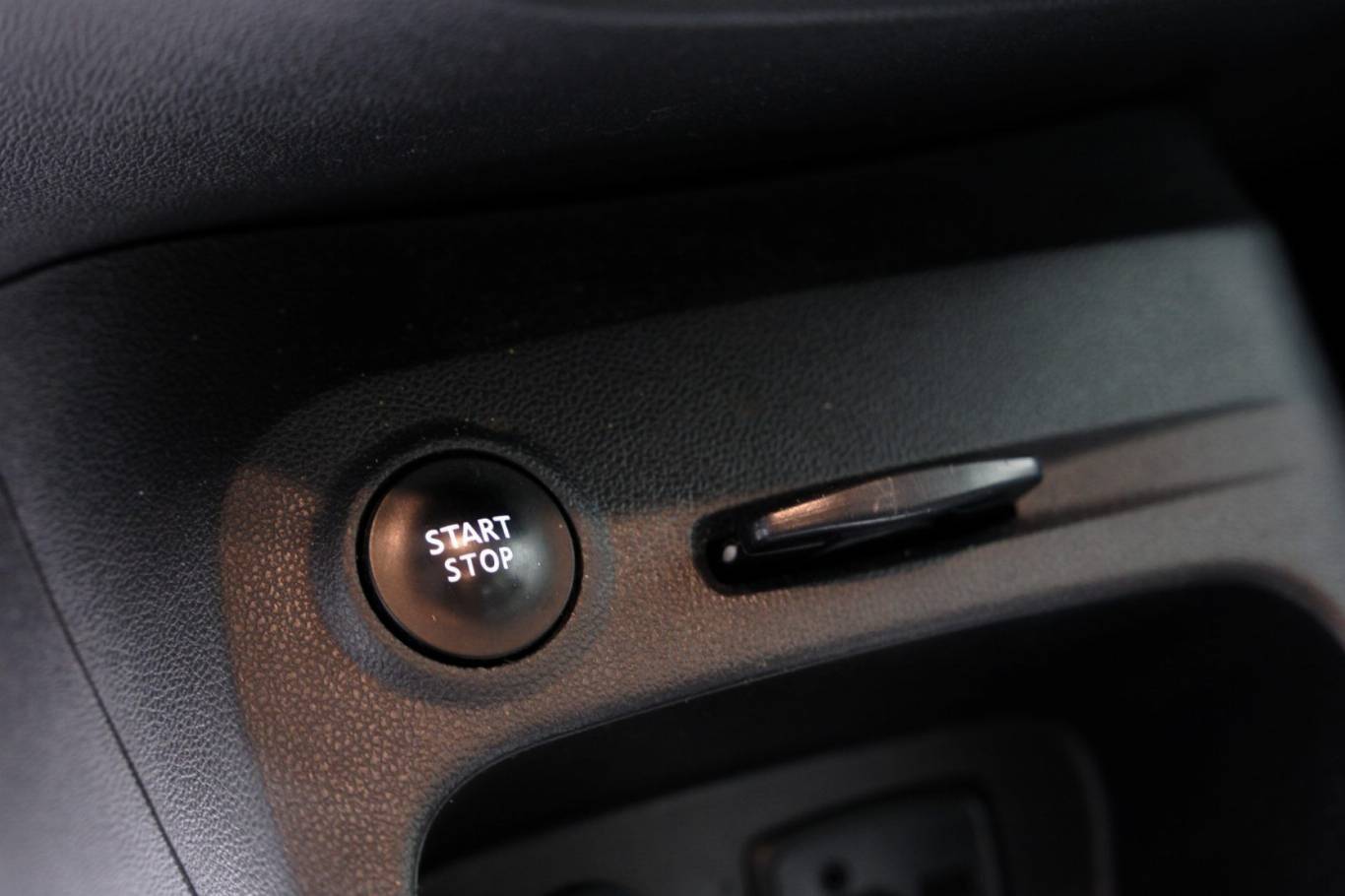 RENAULT Captur 33