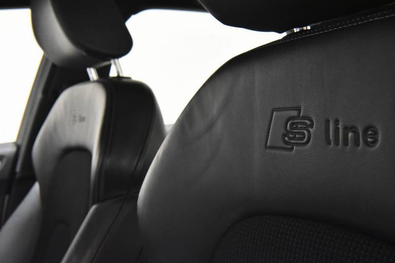 AUDI A4 53