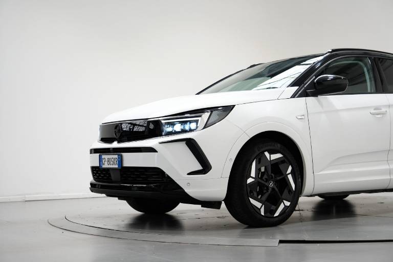 OPEL Grandland 51