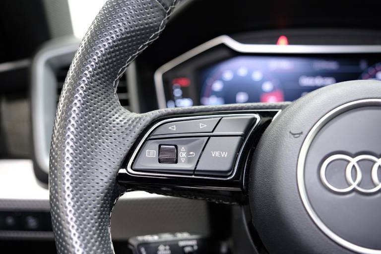 AUDI A1 20