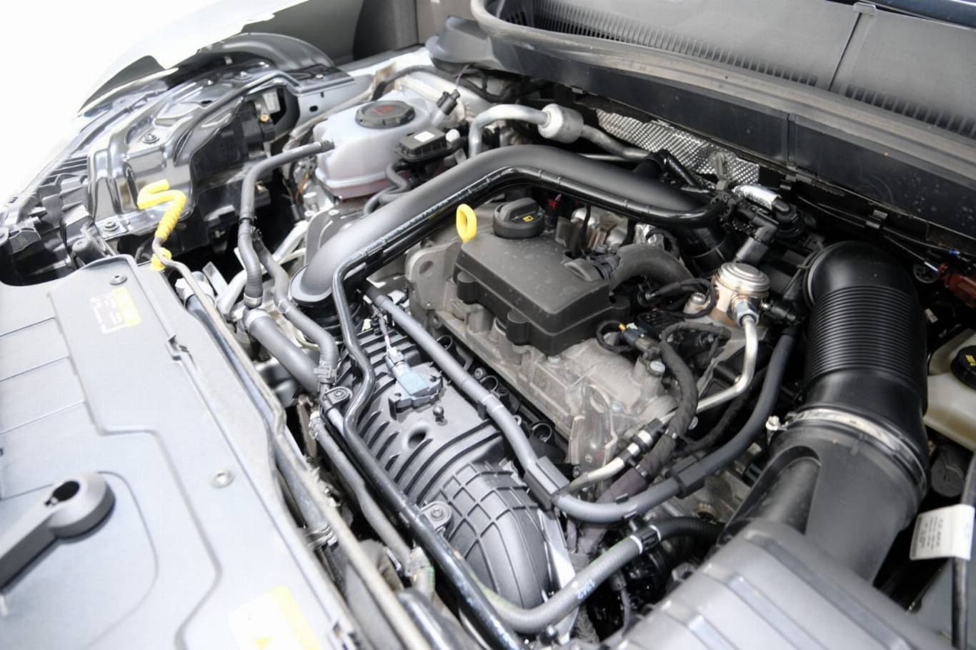 VOLKSWAGEN T-Cross 57