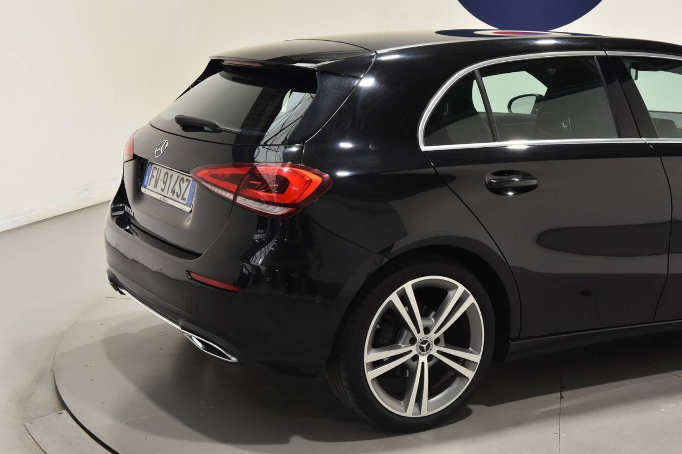 MERCEDES-BENZ A 180 16