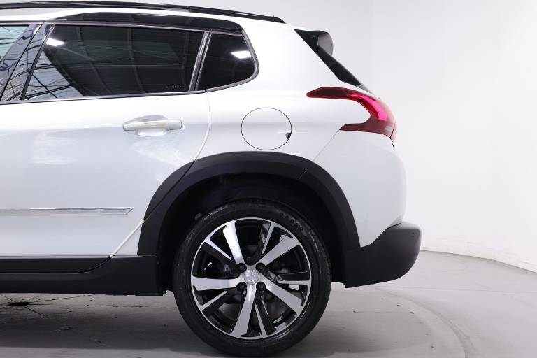 PEUGEOT 2008 37