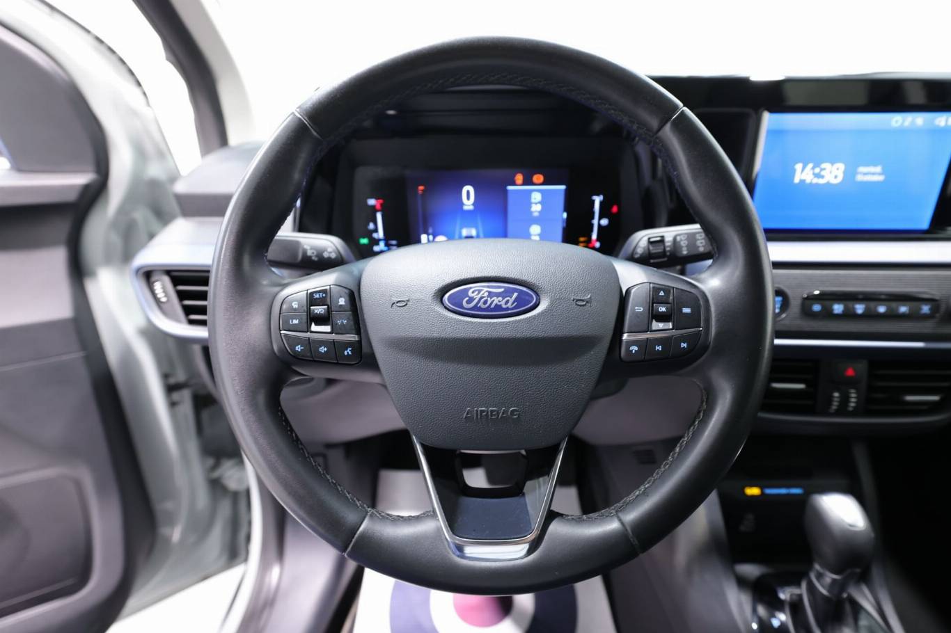 FORD Tourneo Courier 7