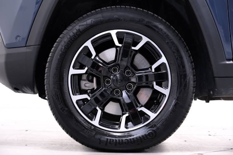 JEEP Compass 16