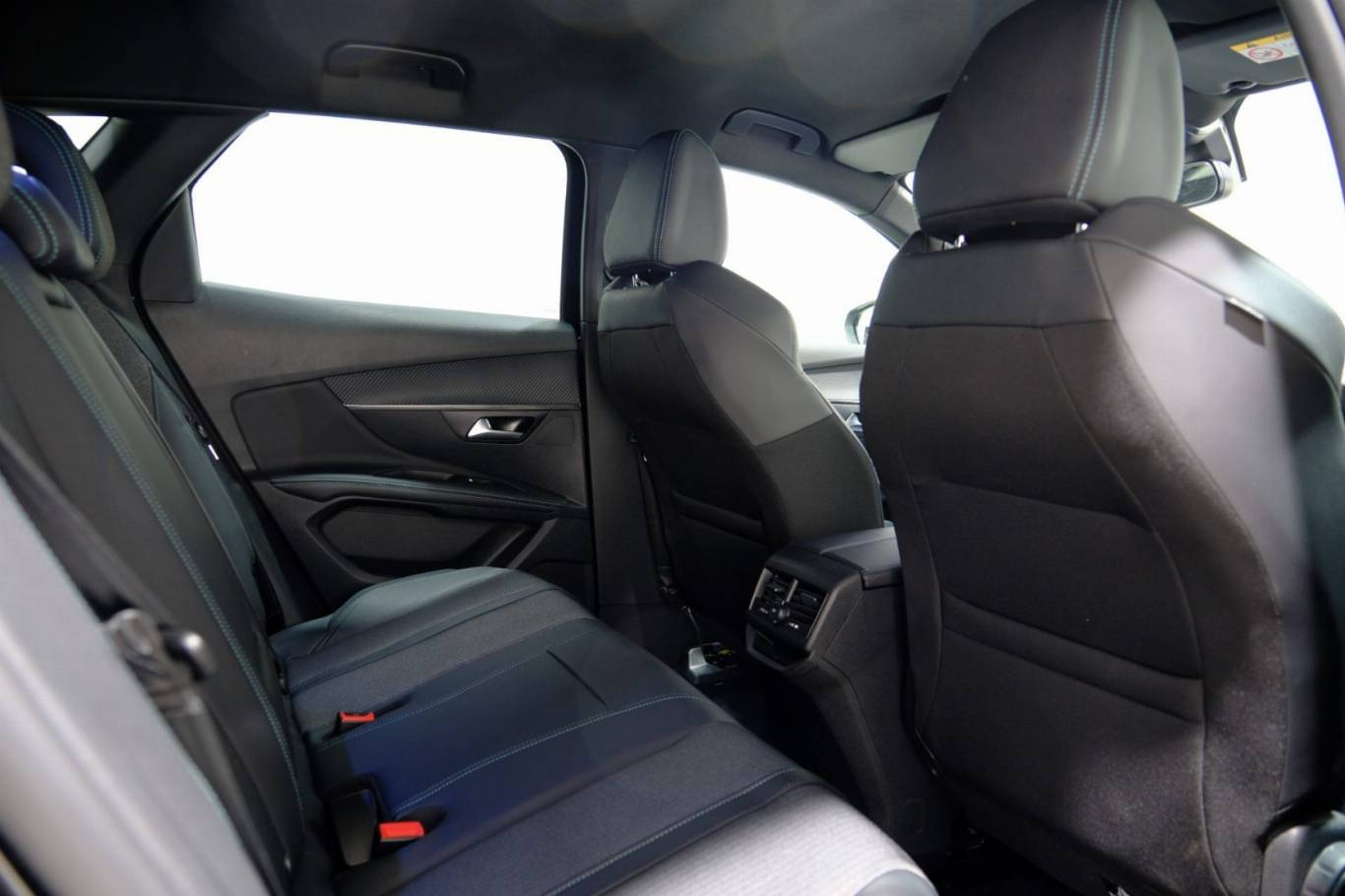 PEUGEOT 3008 52