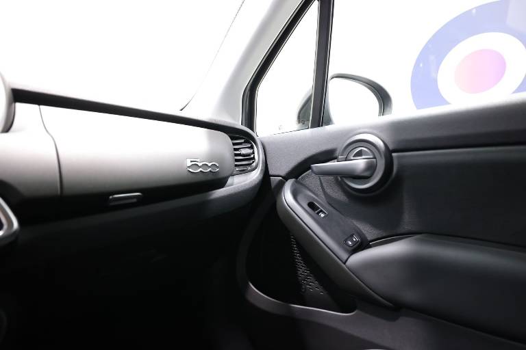 FIAT 500X 31