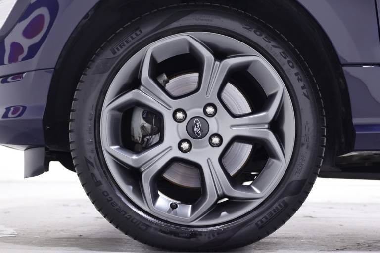 FORD EcoSport 11