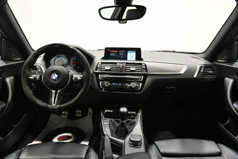 BMW M2 22