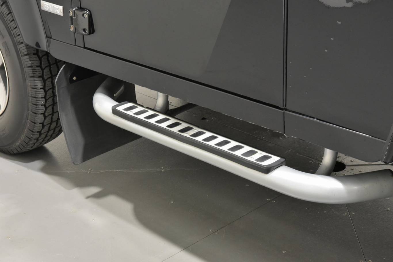 LAND ROVER Defender 68