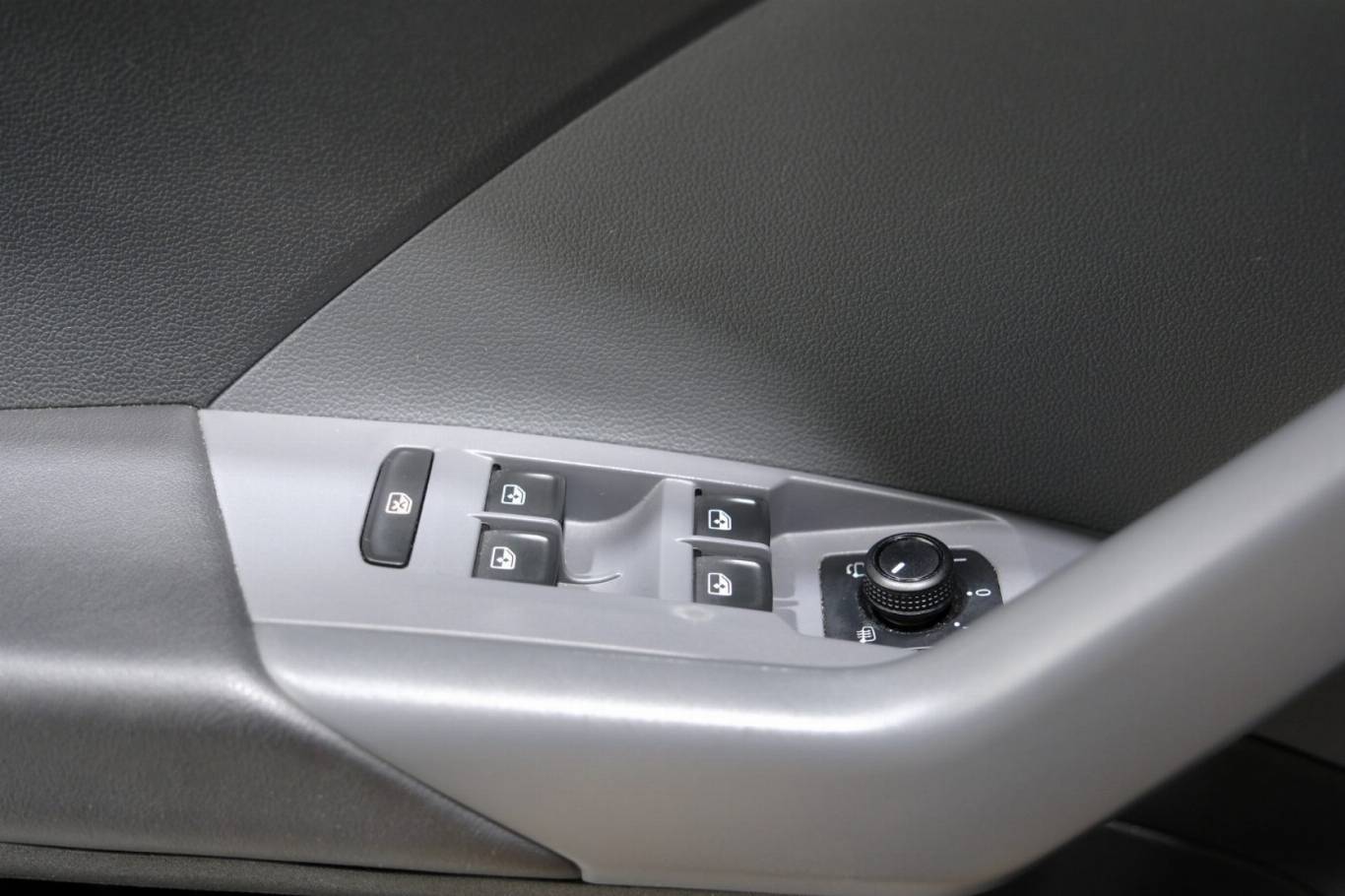VOLKSWAGEN T-Cross 30