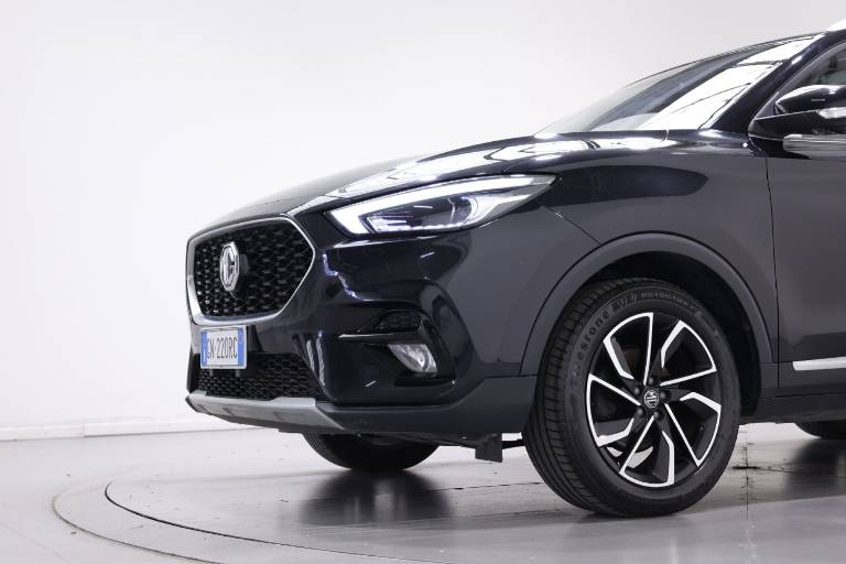 MG ZS 12