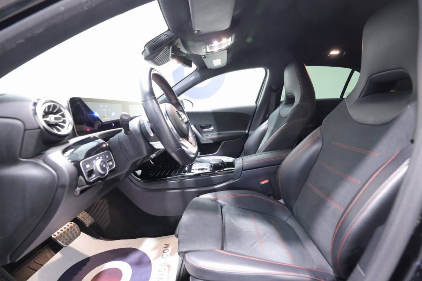 MERCEDES-BENZ A 200 20