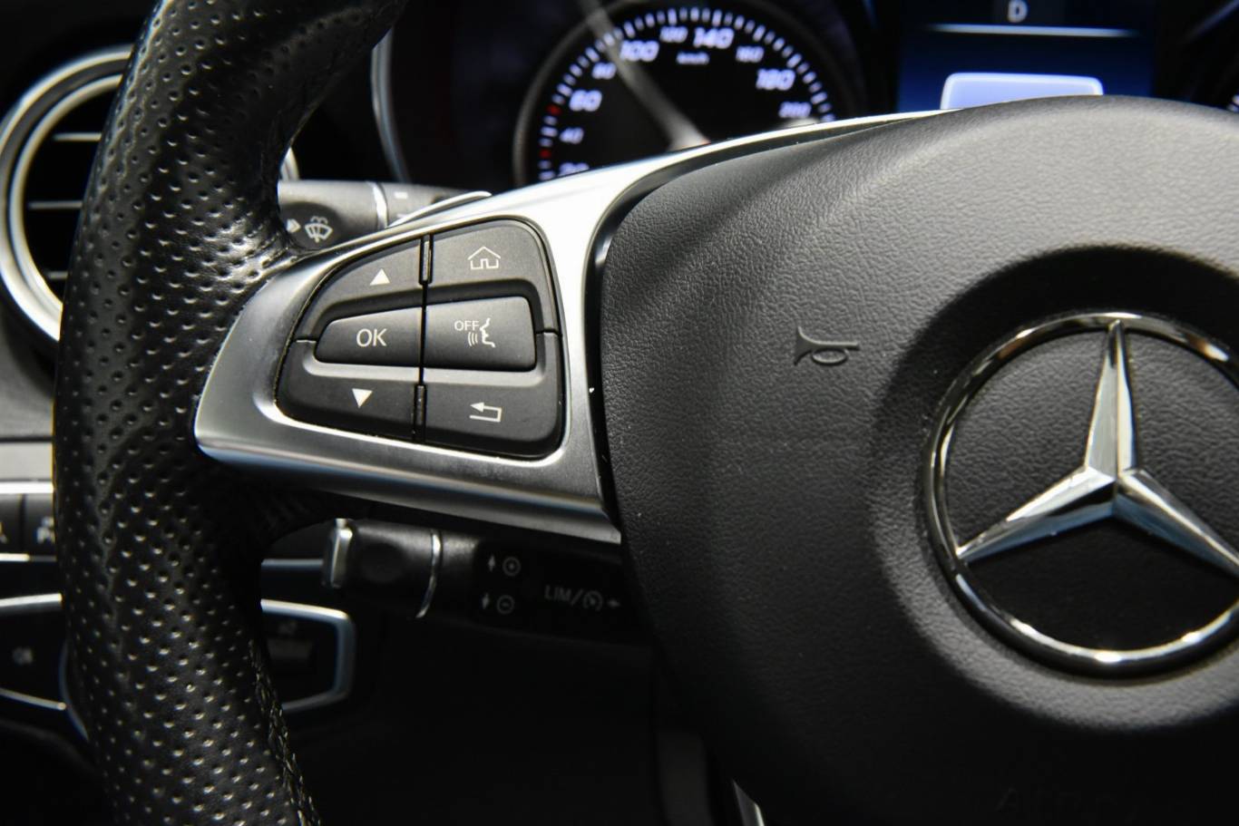 MERCEDES-BENZ C 250 7