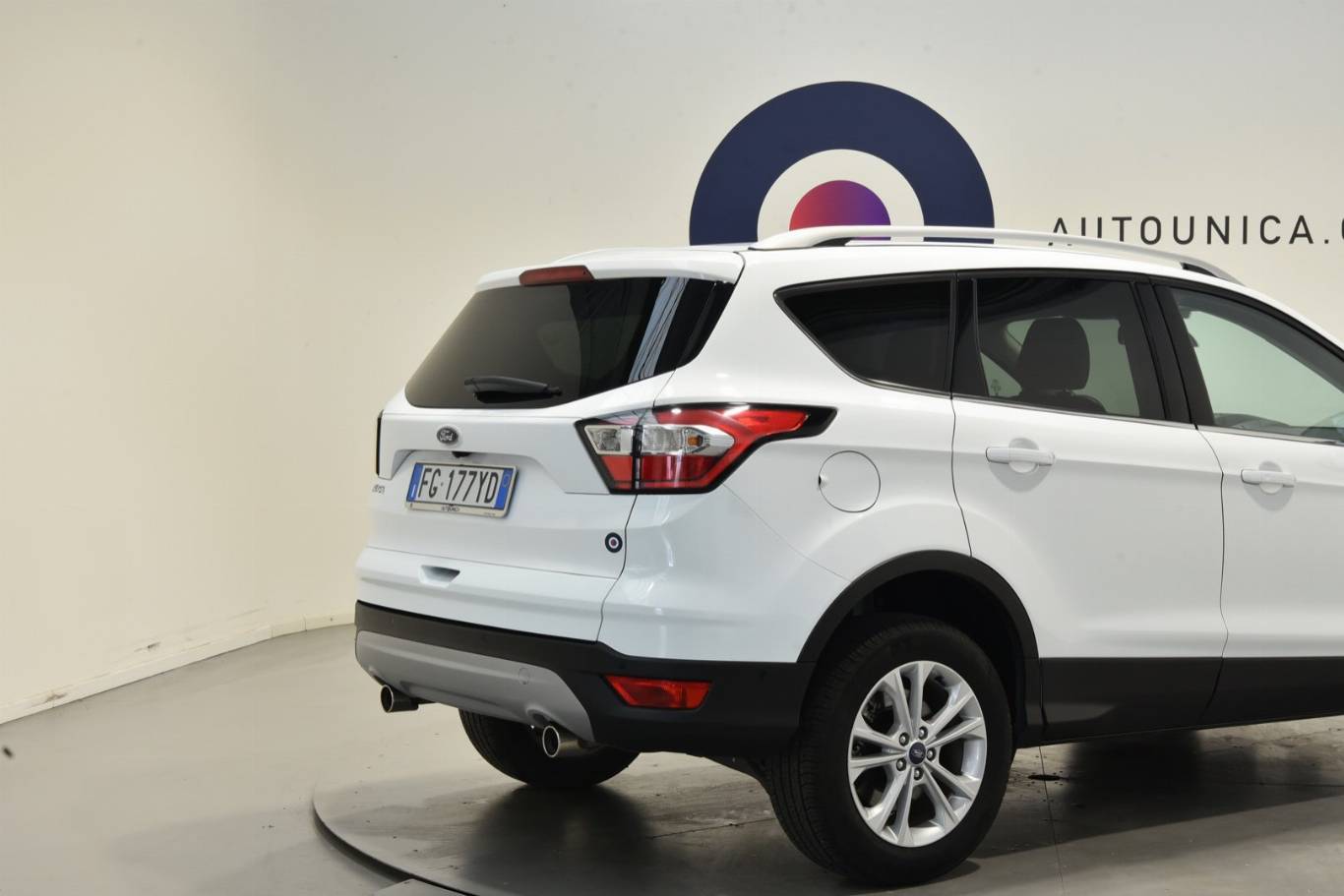 FORD Kuga 16