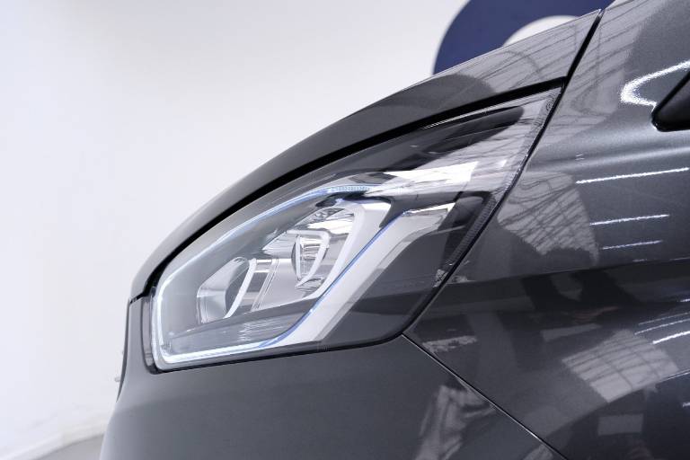 FORD Tourneo Custom 11
