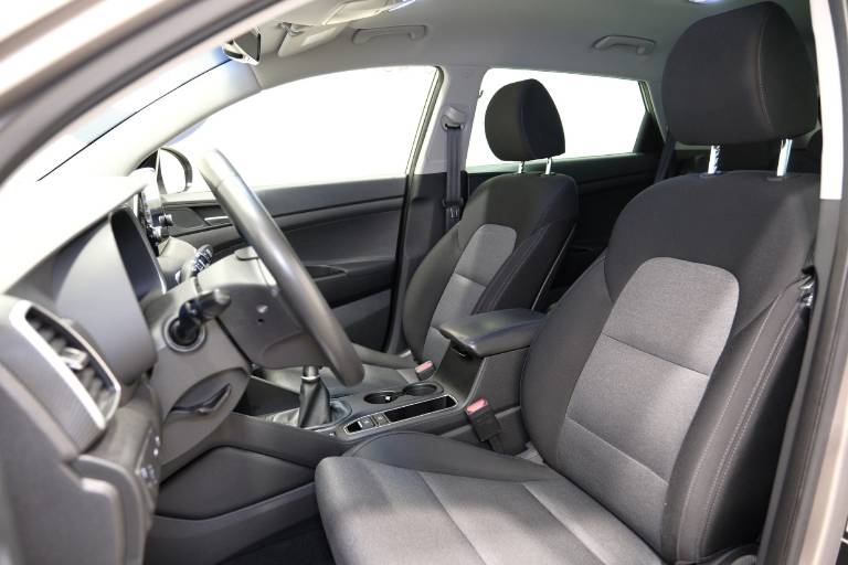 HYUNDAI Tucson 6