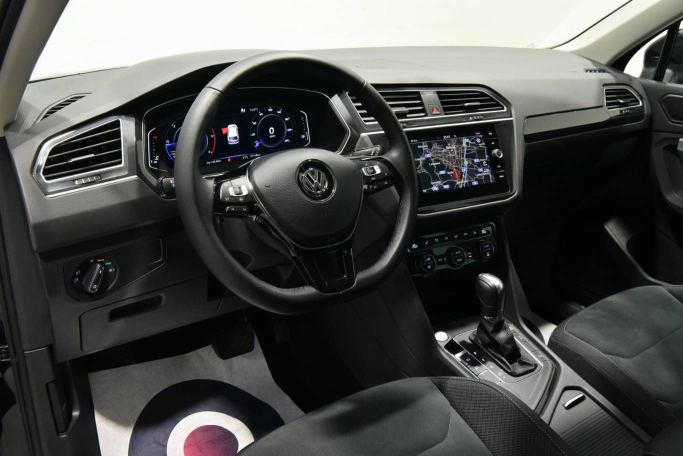 VOLKSWAGEN Tiguan 3