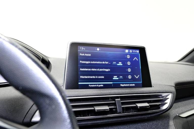 PEUGEOT 3008 37