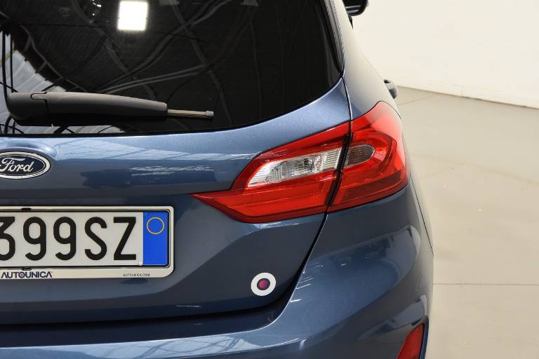 FORD Fiesta 18