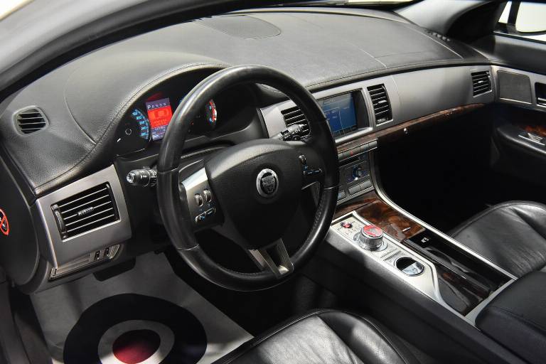 JAGUAR XF 3