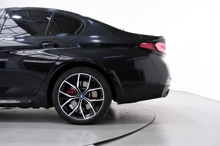 BMW 530 44