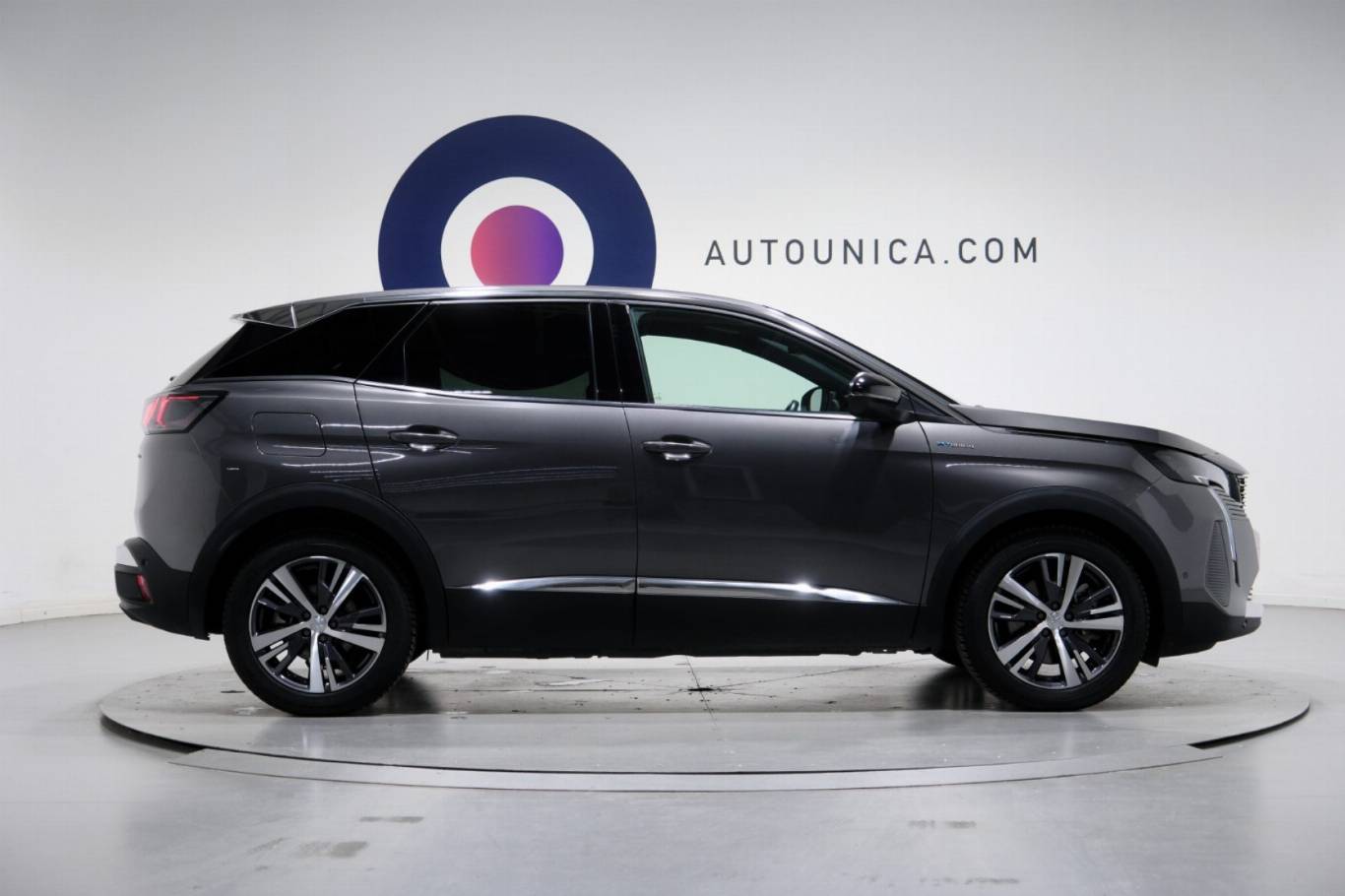 PEUGEOT 3008 4