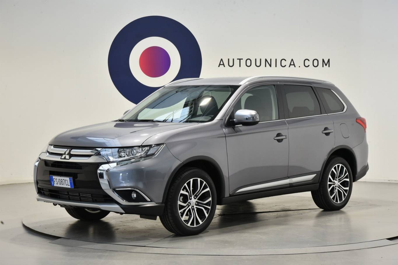 MITSUBISHI Outlander 1