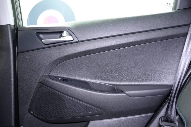 HYUNDAI Tucson 37