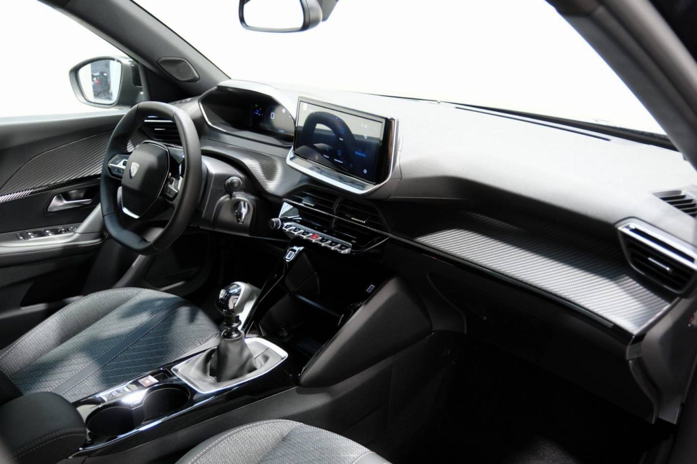 PEUGEOT 2008 39