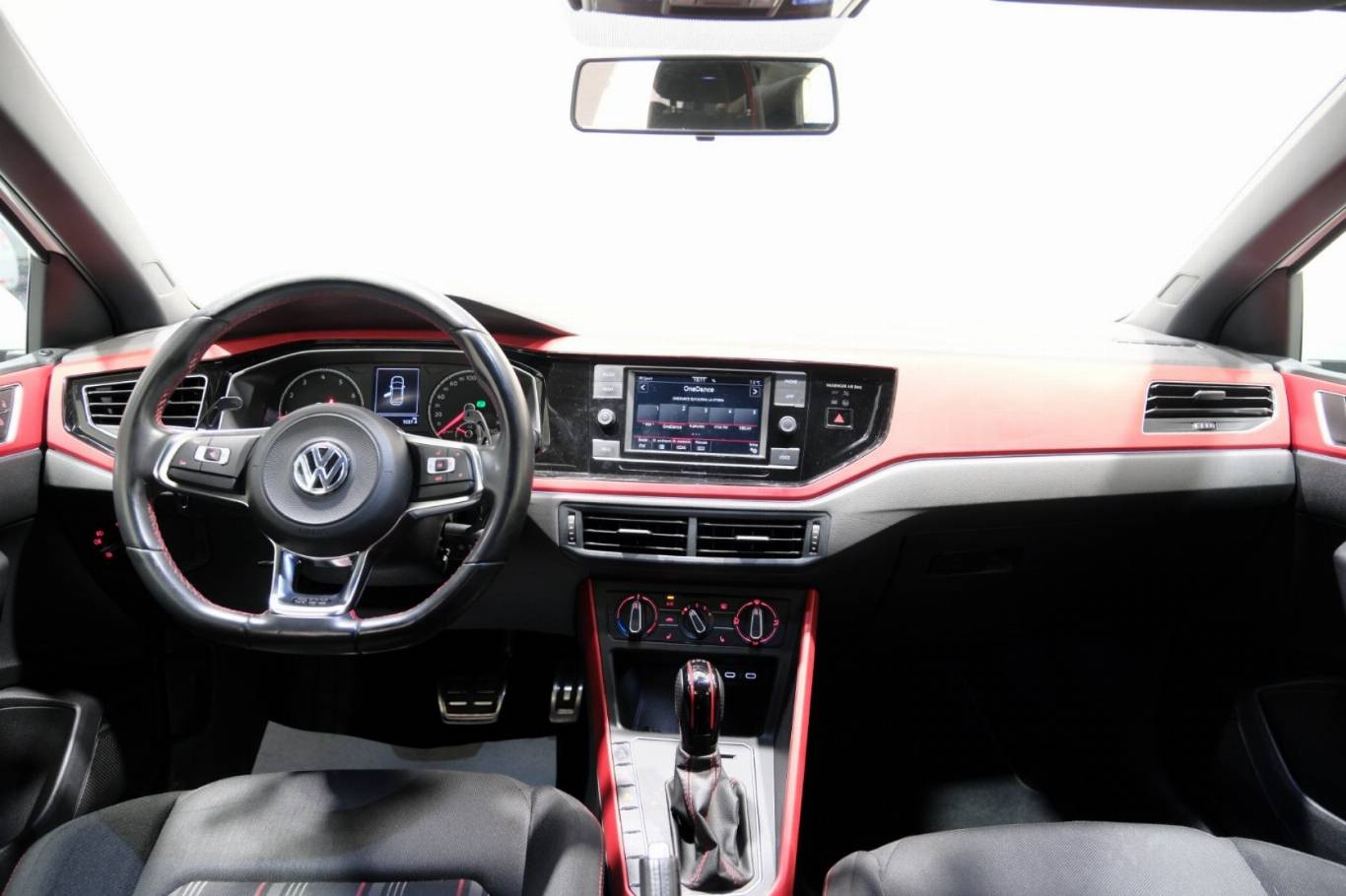 VOLKSWAGEN Polo GTI 10