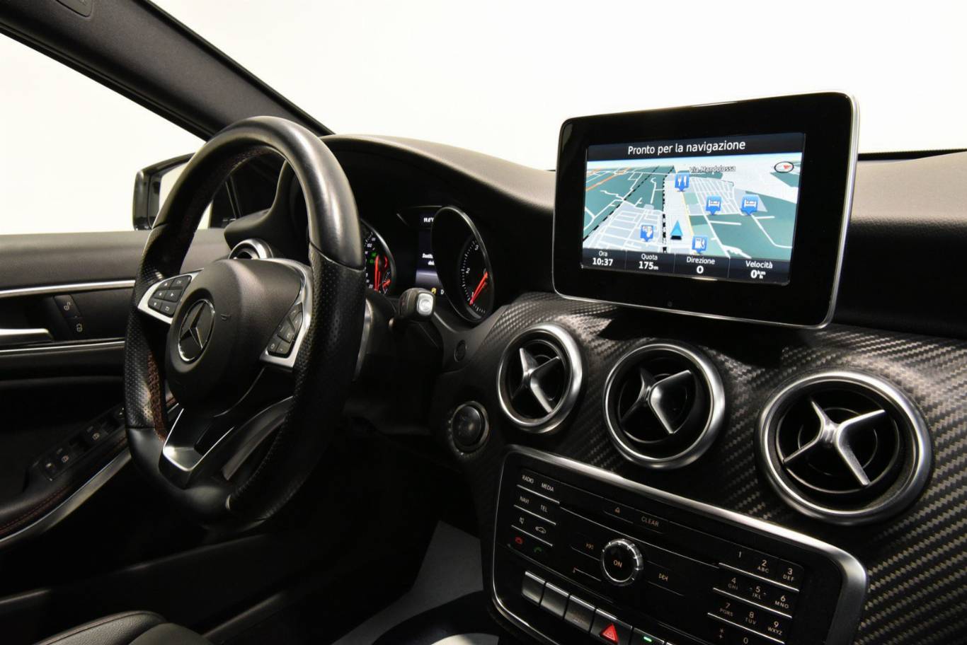 MERCEDES-BENZ A 200 28