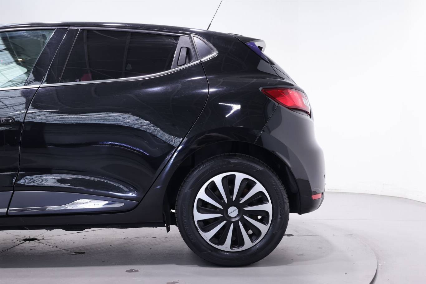 RENAULT Clio 31