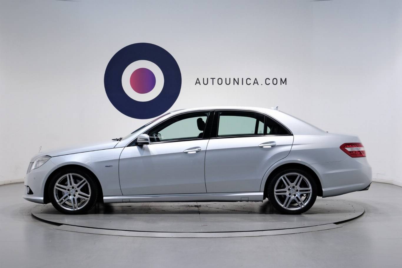 MERCEDES-BENZ E 250 10