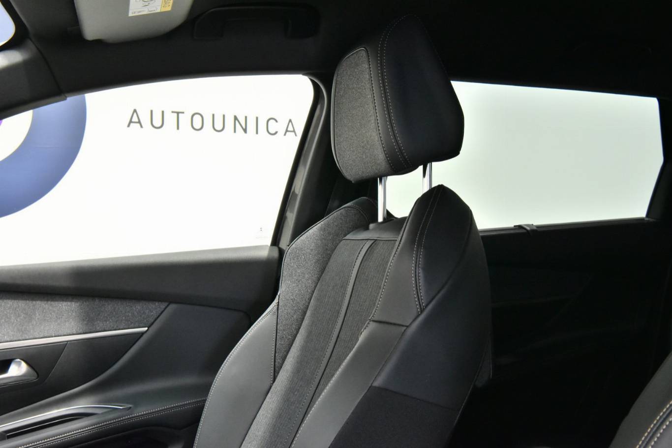 PEUGEOT 5008 48