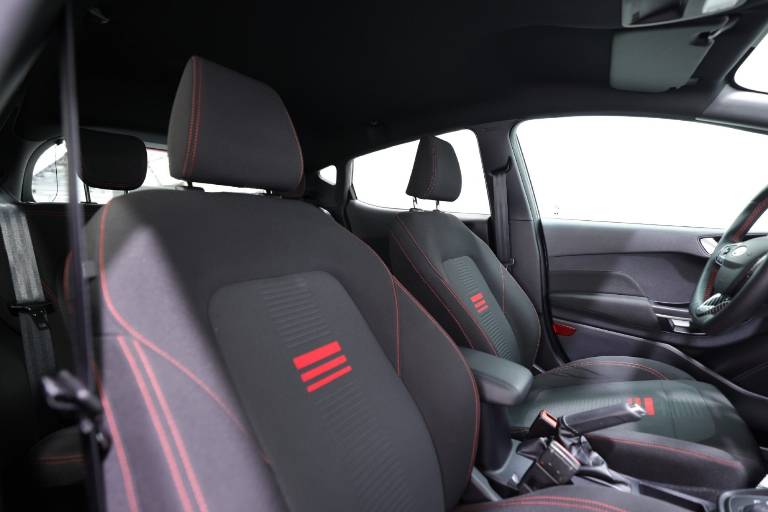 FORD Fiesta 47