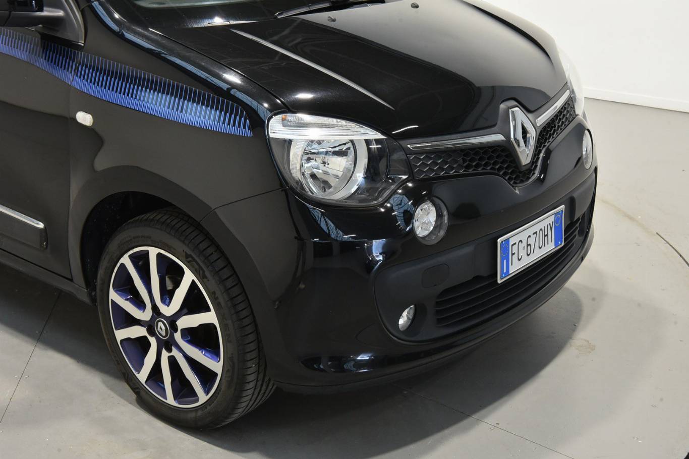 RENAULT Twingo 40