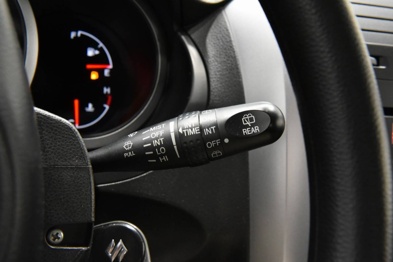 SUZUKI Grand Vitara 27