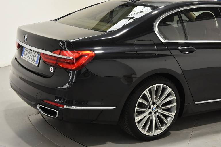 BMW 730 22