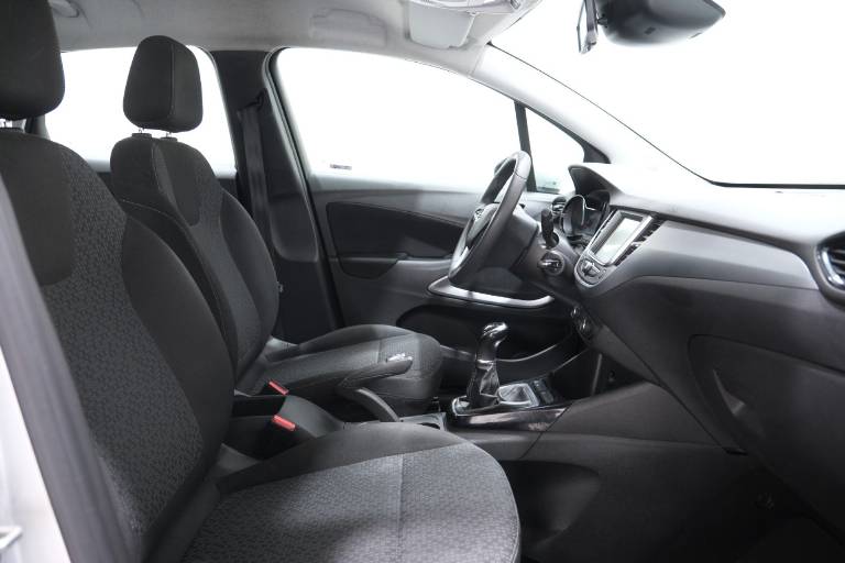 OPEL Crossland X 52