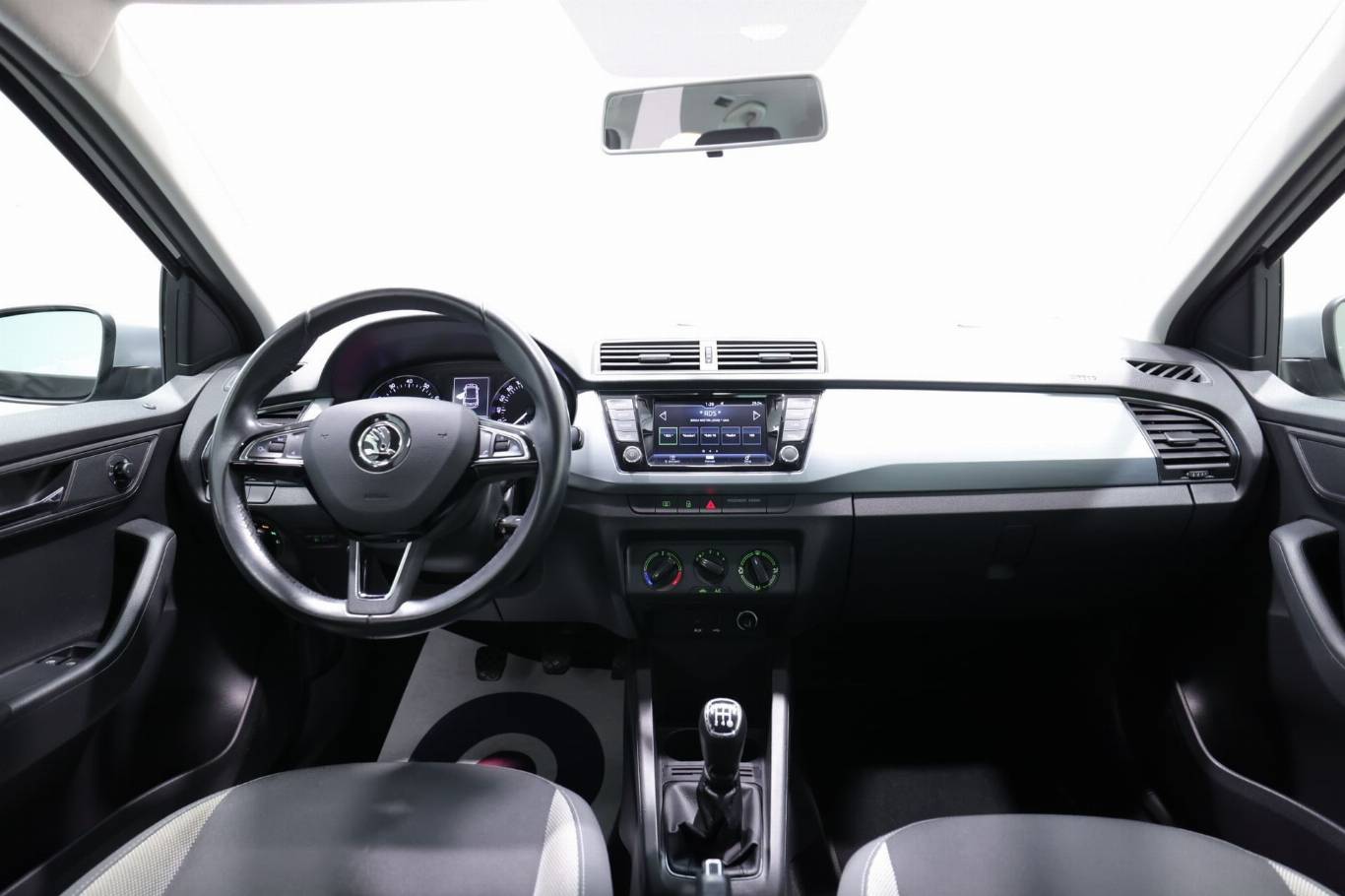 SKODA Fabia 40