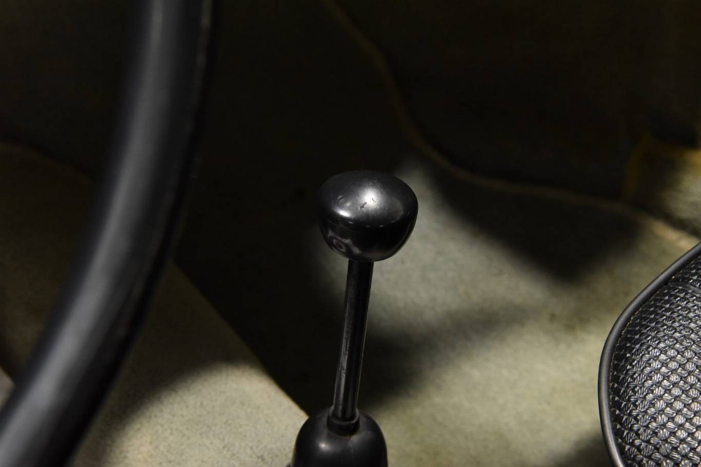 VOLKSWAGEN Maggiolino 23