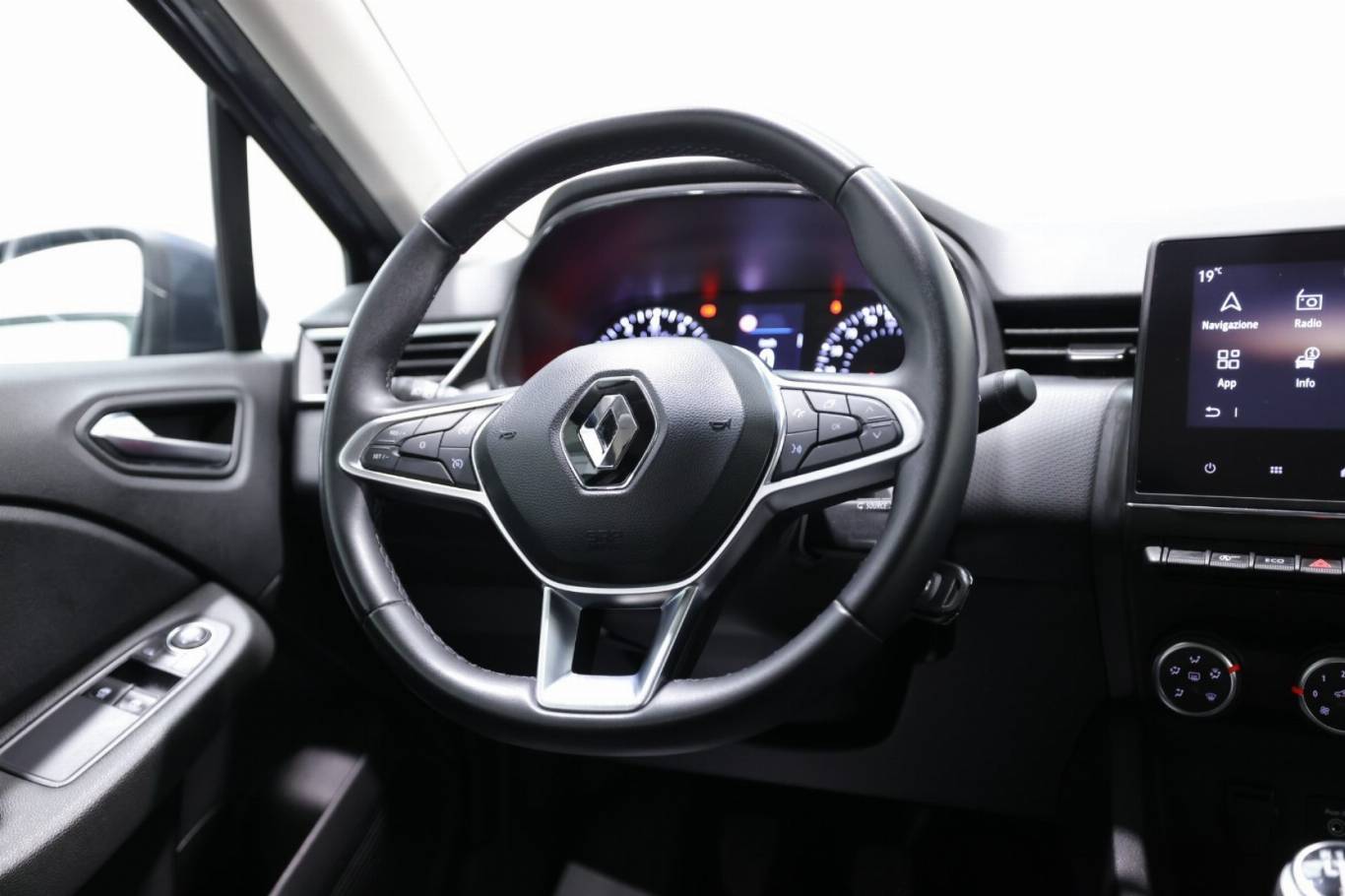 RENAULT Clio 38
